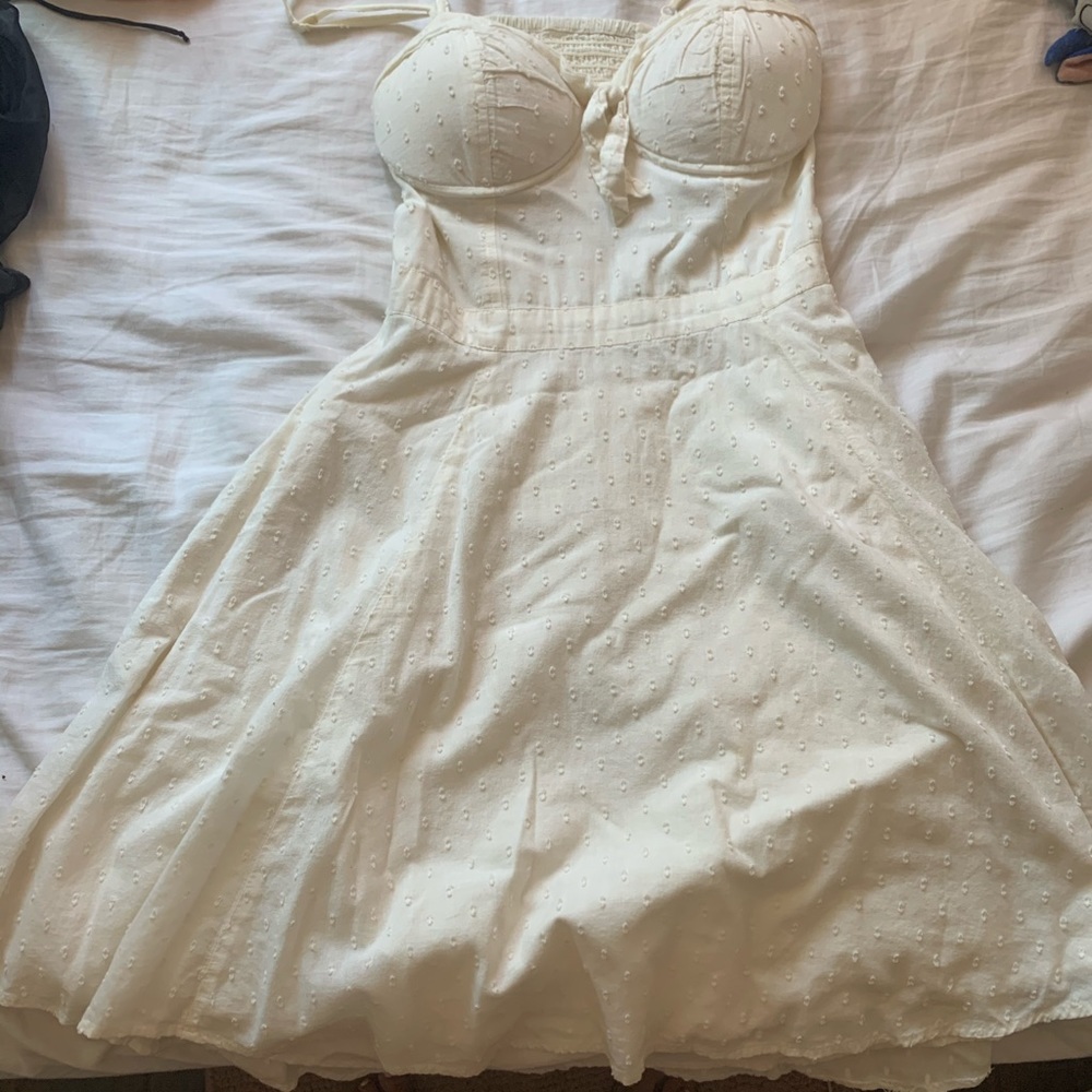 Jessica Simpson cream dress